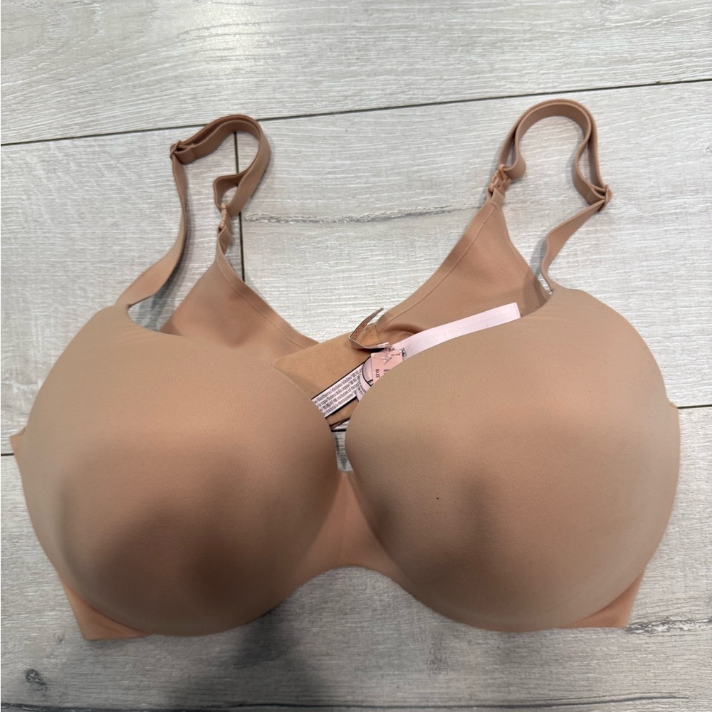Victoria's Secret Nude Seamless Bra